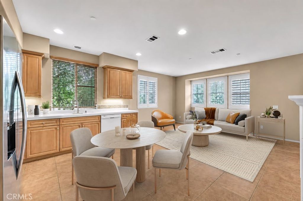 284 Tustin Field Drive, Tustin, CA 92782 — photo 3