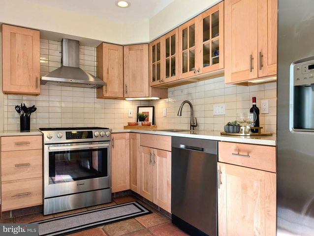 50 MCCOMB RD, Princeton, NJ 08540