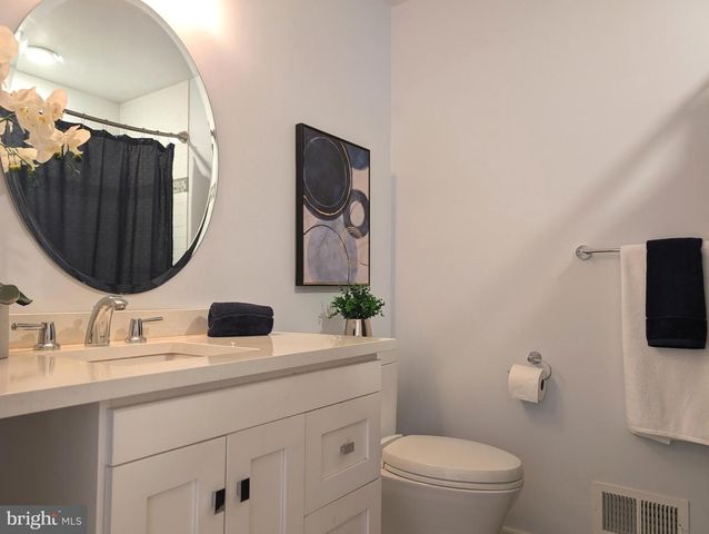 50 MCCOMB RD, Princeton, NJ 08540