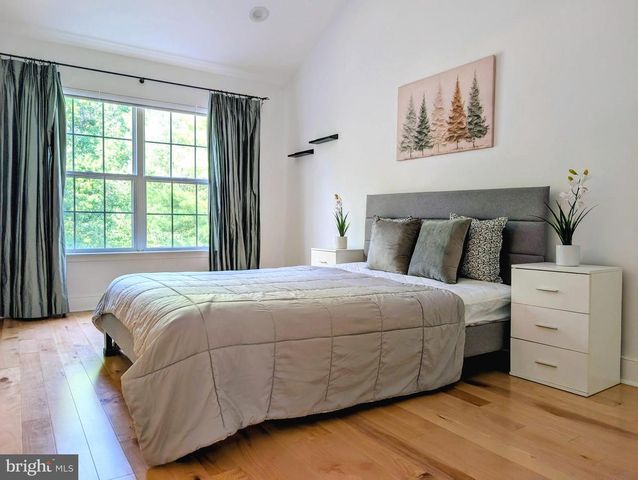 50 MCCOMB RD, Princeton, NJ 08540