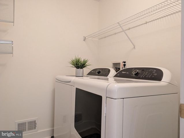 50 MCCOMB RD, Princeton, NJ 08540