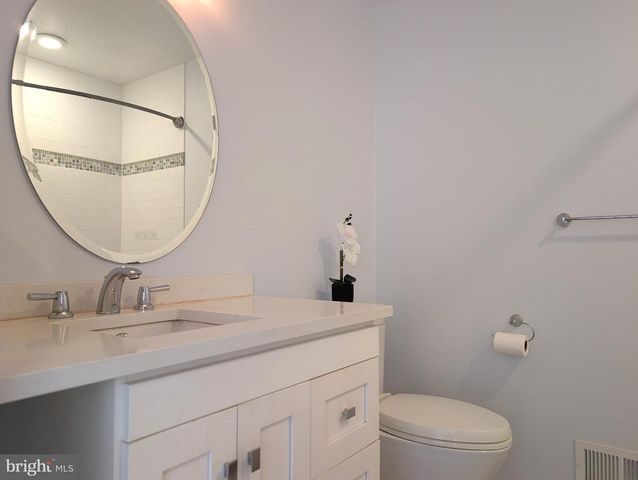 50 MCCOMB RD, Princeton, NJ 08540
