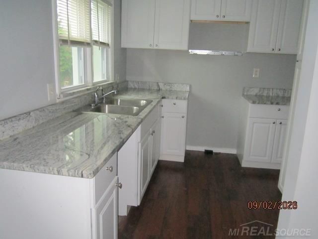 20601 Ridgemont Street, Harper Woods, MI 48225