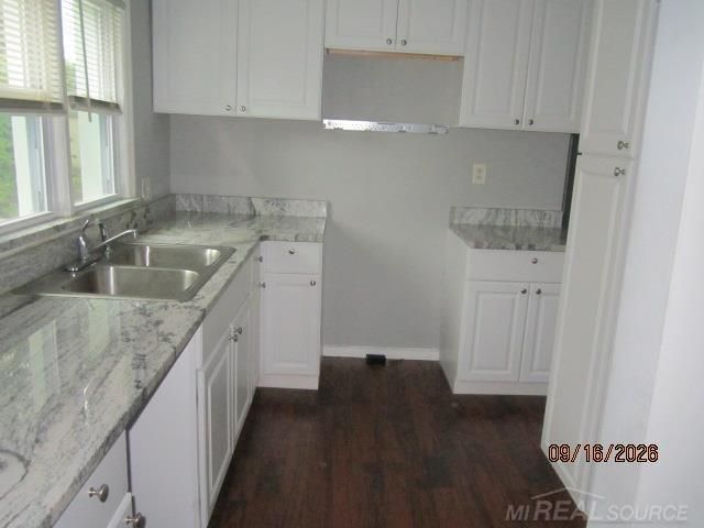 20601 Ridgemont Street, Harper Woods, MI 48225