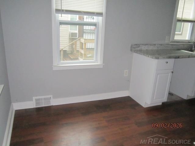 20601 Ridgemont Street, Harper Woods, MI 48225