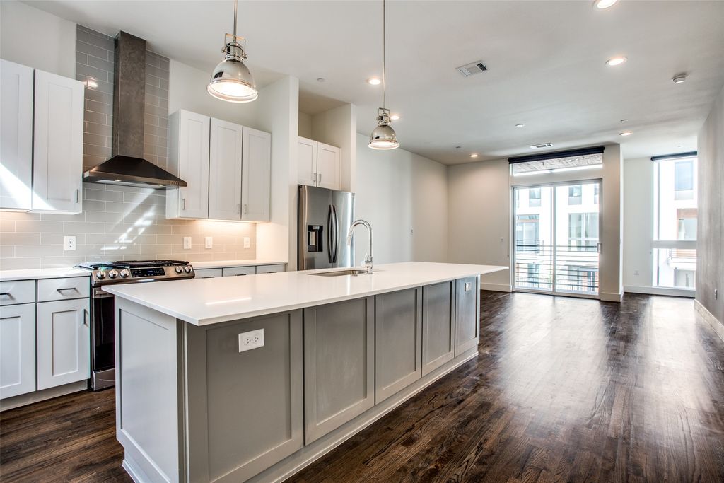 2128 Ashby Street 602, Dallas, TX 75204