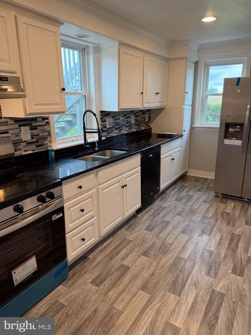 4389 HESS RD, Stewartstown, PA 17363