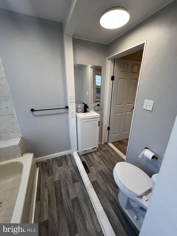 4389 HESS RD, Stewartstown, PA 17363