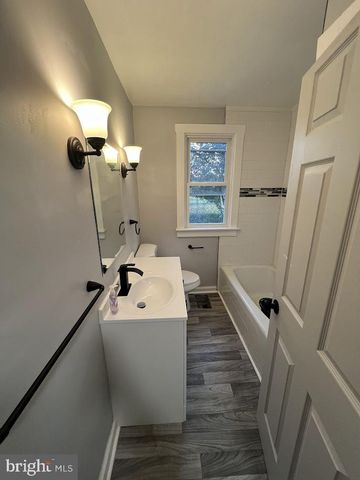 4389 HESS RD, Stewartstown, PA 17363