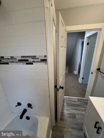 4389 HESS RD, Stewartstown, PA 17363