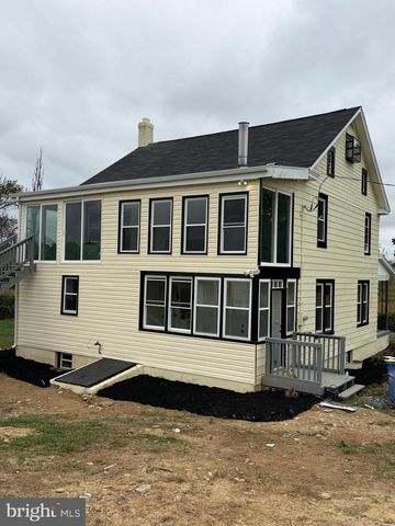 4389 HESS RD, Stewartstown, PA 17363