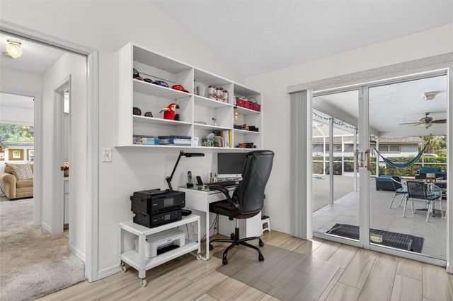 5836 HELEN WAY, Sarasota, FL 34243