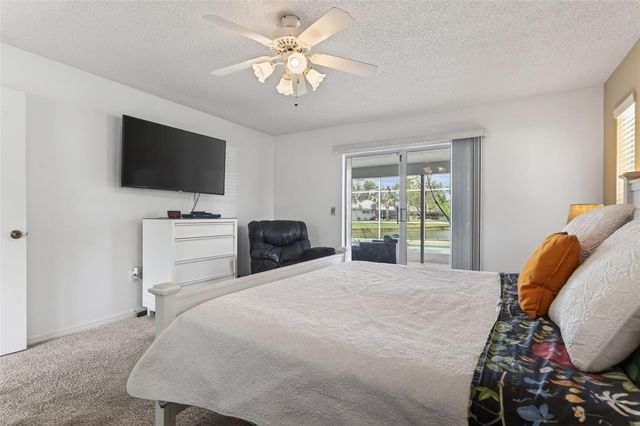 5836 HELEN WAY, Sarasota, FL 34243