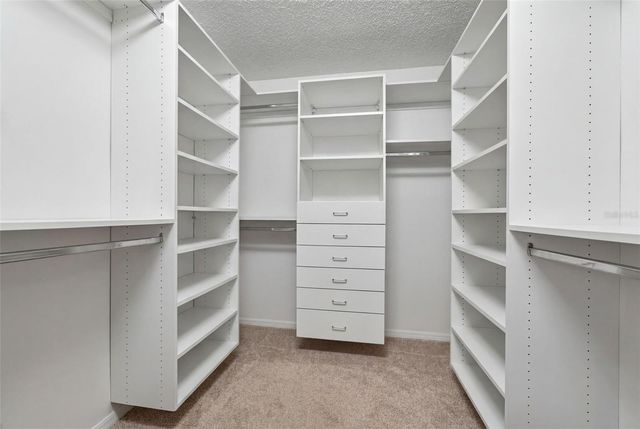 5836 HELEN WAY, Sarasota, FL 34243