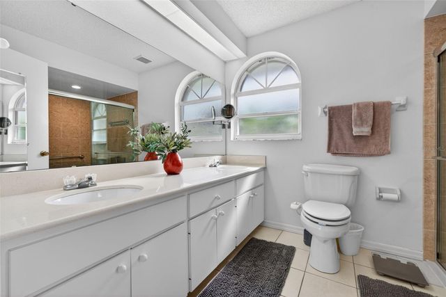 5836 HELEN WAY, Sarasota, FL 34243