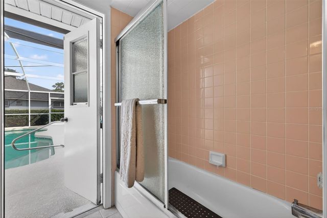 5836 HELEN WAY, Sarasota, FL 34243