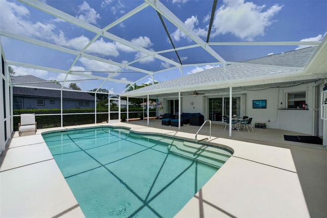 5836 HELEN WAY, Sarasota, FL 34243