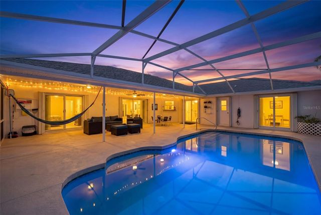 5836 HELEN WAY, Sarasota, FL 34243
