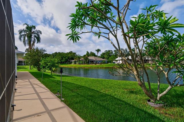 5836 HELEN WAY, Sarasota, FL 34243