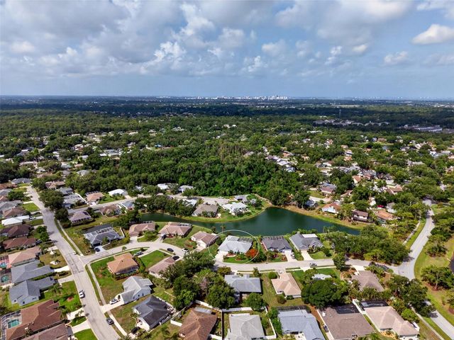 5836 HELEN WAY, Sarasota, FL 34243