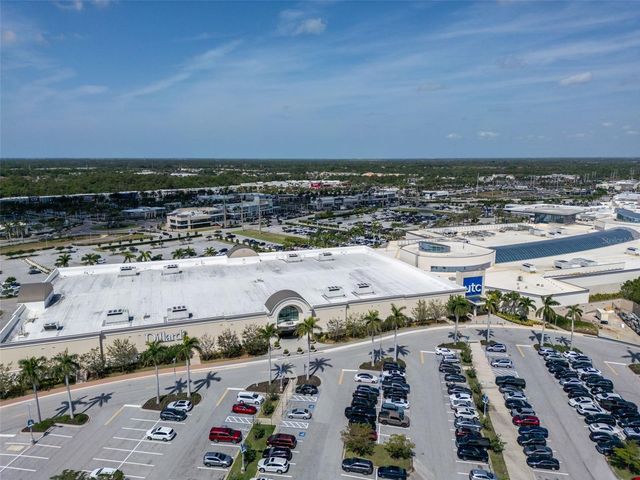 5836 HELEN WAY, Sarasota, FL 34243