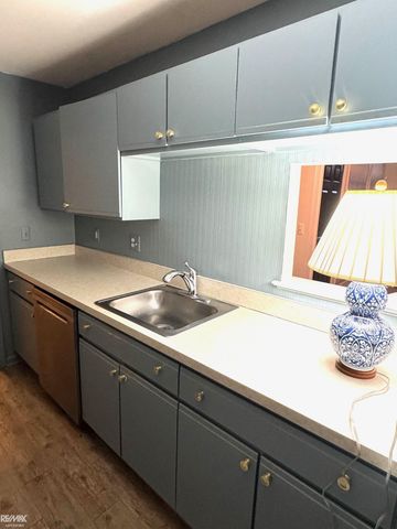 56145 N Troon Street, Shelby Twp, MI 48316