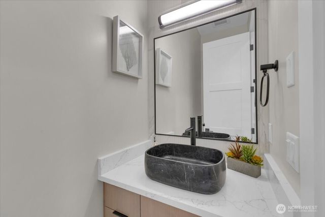 4025 NE 172nd Avenue, Redmond, WA 98052