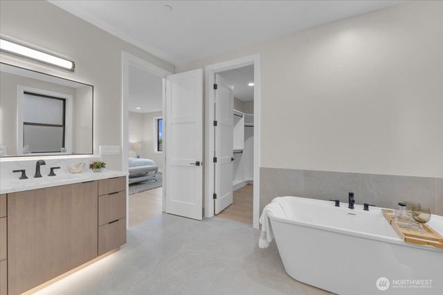 4025 NE 172nd Avenue, Redmond, WA 98052