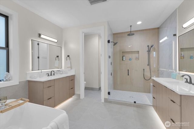 4025 NE 172nd Avenue, Redmond, WA 98052