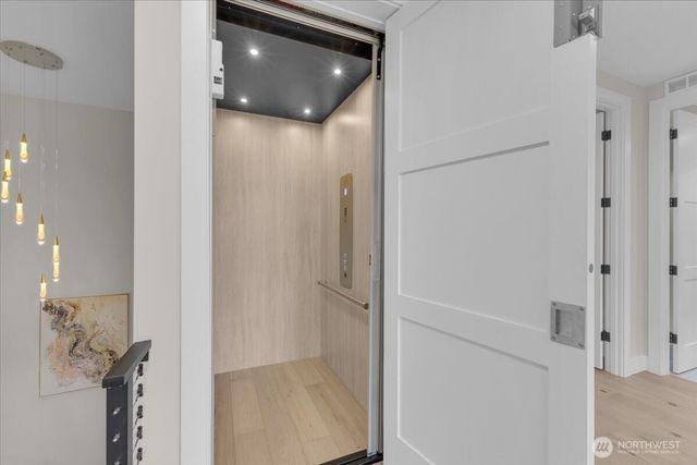 4025 NE 172nd Avenue, Redmond, WA 98052