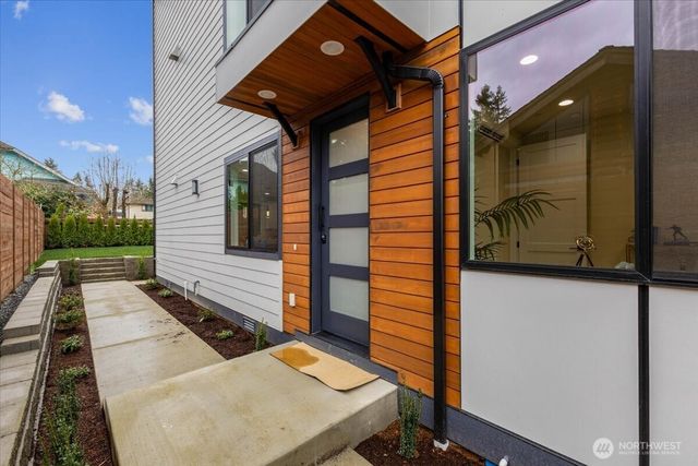 4025 NE 172nd Avenue, Redmond, WA 98052