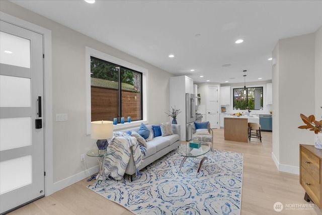 4025 NE 172nd Avenue, Redmond, WA 98052