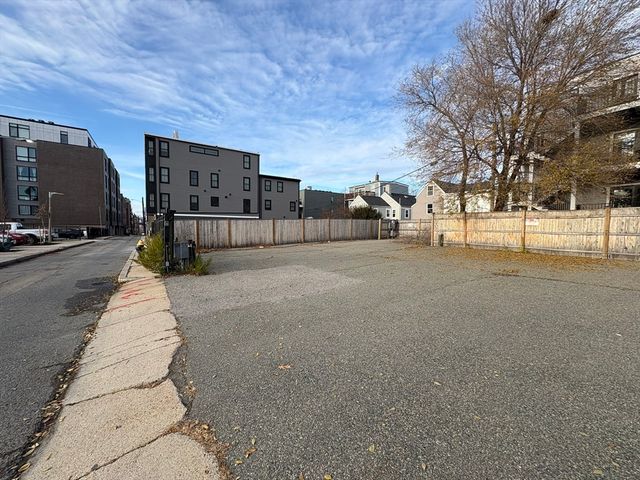 364-368 Athens St, Boston, MA 02127