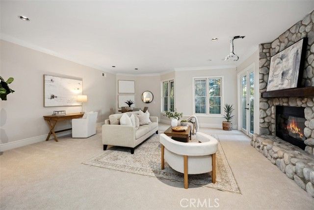 31841 Via Faisan, Laguna Hills, CA 92679