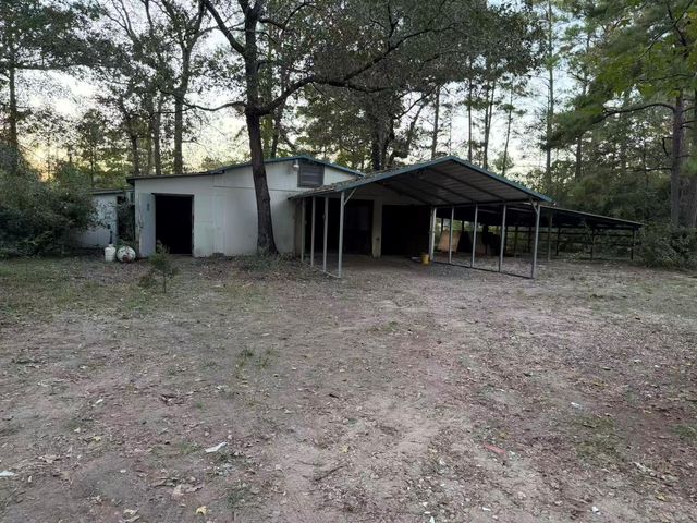 20392 Meadow Lake Road, Cleveland, TX 77328