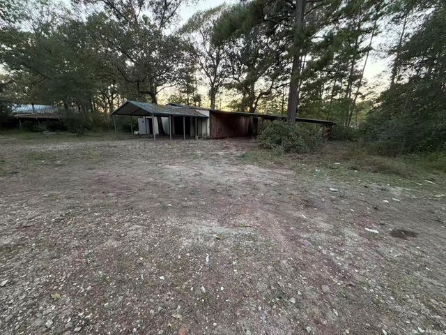 20392 Meadow Lake Road, Cleveland, TX 77328