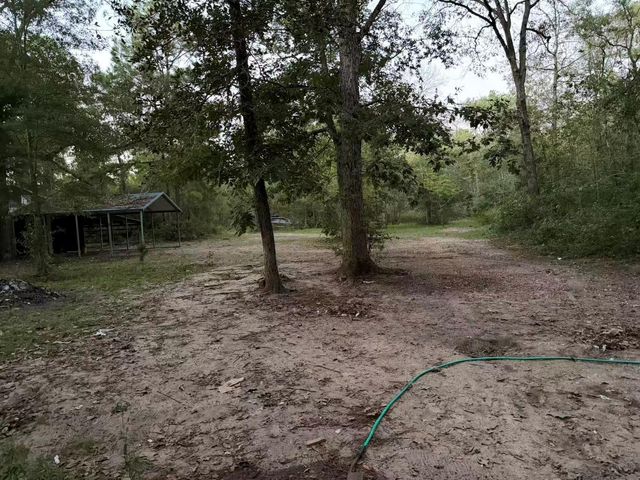 20392 Meadow Lake Road, Cleveland, TX 77328