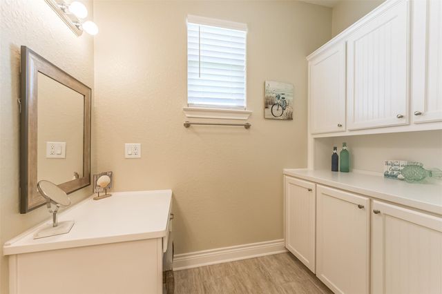 4018 Fort Bend Drive, Galveston, TX 77554
