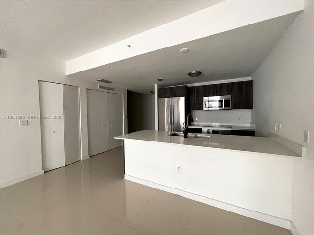 488 NE 18 Street 2806, Miami, FL 33132