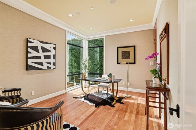 9632 Lake Washington Blvd NE, Bellevue, WA 98004