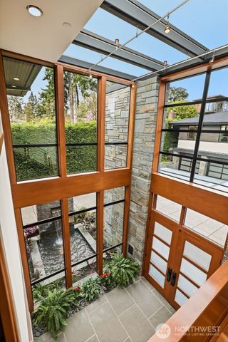 9632 Lake Washington Blvd NE, Bellevue, WA 98004