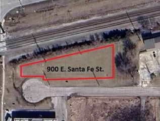 900 E Santa Fe Street, Gardner, KS 66030