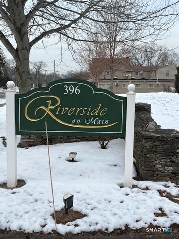 396 Main Street APT 2, Wallingford, CT 06492