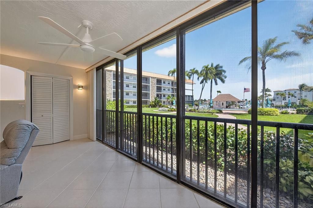2900 Gulf Shore BLVD N 110, NAPLES, FL 34103 — exterior