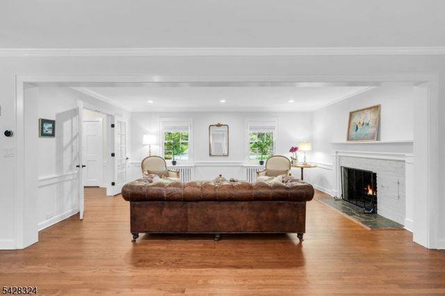 156 Washington Ave, Chatham Boro, NJ 07928