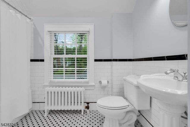 156 Washington Ave, Chatham Boro, NJ 07928