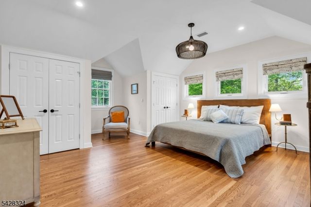 156 Washington Ave, Chatham Boro, NJ 07928