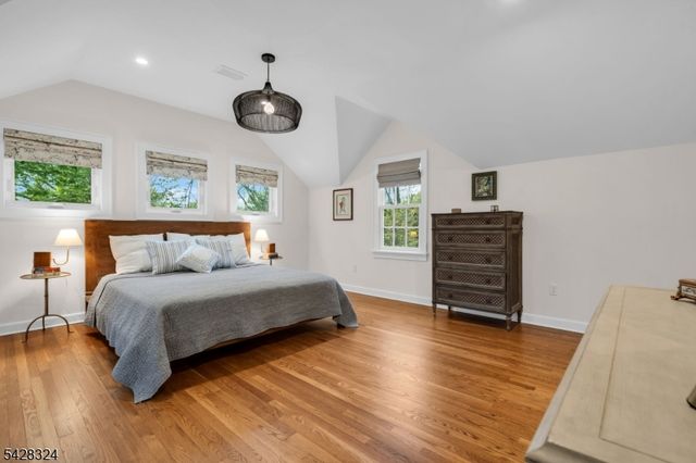 156 Washington Ave, Chatham Boro, NJ 07928