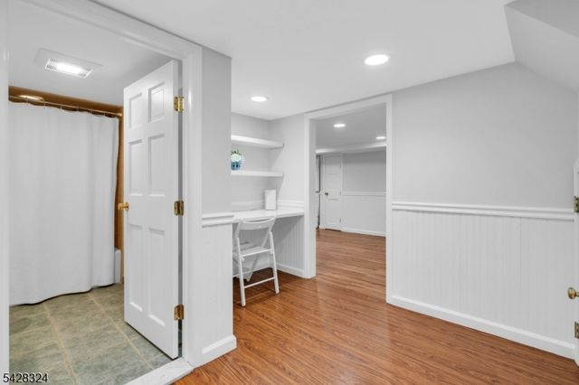 156 Washington Ave, Chatham Boro, NJ 07928