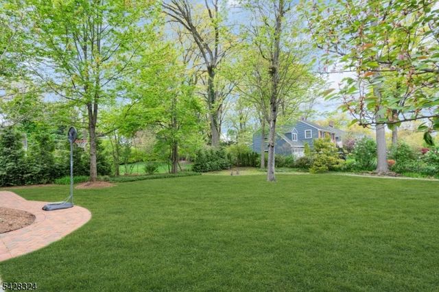 156 Washington Ave, Chatham Boro, NJ 07928